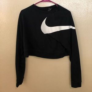 Dry- fit Nike sweatshirt shirt.